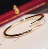 V gouden bedel dikke nagel punk damesarmband in drie kleuren vergulde luxe kwaliteit voor bruiloft sieraden cadeau hebben velet tas stempel PS316K