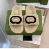 Роскошные дизайнерские туфли высшего качества пушистые тапочки победителя сандалии домохозяйственные горки люкс женщин сандалии размер 35-41 xx-0329
