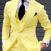 Abiti da uomo casual da uomo slim fit giallo per cantante 3 pezzi sposo tuxedo ballo palcoscenico moda uomo moda costume da sposa vestito con pantaloni X0909