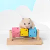Small Animal Supplies B0KC Pet Chew Toys Houten platform met kleurrijke houten blokken voor hamster Gerbil Degu Cage Accessories