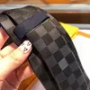 Мужчина роскошная галстука Damier стеганые галстуки дизайнерский галстук шелковой галстук с коробкой Черно -синий белый 83K5#A8HW