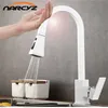 Smart Touch Kitchen Faucet Вытащите 360 Поворот Белый Смеситель Смесителя для кухни и Холодный Колубчик Кран для раковин NAR-2 211108