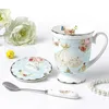 Yefine High Grade Bone China Tea Mug Mug Mug Forcaine Ceramic Coffee Mug с крышкой и нержавеющей ложкой питья чашка 210409