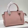 diseñador de bolsos de avestruz bolso de diseñador más grande mujer Bolso bandolera Llanura Lentejuelas Carta Cremallera Duro Único Sólido Hilo de coser Viajes Al aire libre pm embrague de cuero Rojo