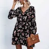 Sommar Sexig V-Neck Tie Polka Dot Flower Bubble Lantern Sleeve Mini Dress Vintage Short Dress Beach Casual Dress for Women 210514