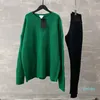 Marken-Sweatshirt mit frischem, grünem Rippstrickpullover für Damen, Rundhalsausschnitt, Kintted-Pullover, faire Größe, modische Farbe