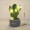 Oggetti decorativi Figurine Ins Cactus LED Lampada da tavolo Dream Star Piccola luce notturna Decorazione camera da letto Bel regalo per ragazze e bambini Birt