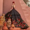 멕시코 Vestido de 15 Años 2020 블랙 Quinceanera 자수와 함께 드레스 달콤한 16 드레스 푹신한 스커트 vestidos de xv años
