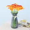 Flores decorativas grinaldas 5 pcs flor artificial pu real toque 12 cor mini calla lírio casa jantar mesa de mesa decoração par