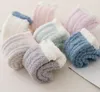 Chaussettes moelleuses d'hiver pour femmes Haute Qualité Doux et chaud éponge Boucle Fuzzy Chaussette Épais bas Chauffe-serviette de sol de couchage bas 7 couleurs