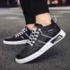 Schuhe F734E3 Männer Plattform Mode Frauen Laufschuh Skateboard Triple Black White Utility Rot Herren Trainer Sport Turnschuhe Scarpe657 s