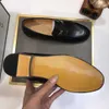 Top Quality Dress Shoes Fashion Men Black Genuine Läder Pekad Toe Mens Business