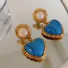 Bolzen Retro Ohrring für Frauen Französisch Stil Blaue Herz Anhänger mit Perlenar AROS Charme Dame Luxus Geschenk Schmuck 2021