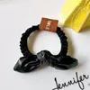 2022 Czarna Biała wstążka PU Leather Bow Elastyczna Włosy Band Holder Politail Holder Scrunchie Liny Cute Girls Barrettes Headdress Akcesoria do włosów dla kobiet