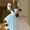 Branco Alta Laço Baixo Uma Linha Prom Vestidos De Manga Curta Flor Artesanal Appliques Vestidos De Noite Ruffles Feito Personalizado Made Robes de Soirée