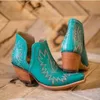 Kvinnor Autumn Pu Leather Deep Vmouth Ankle Thick Heel Pointed Western Cowboy Boots är fashionabla och mångsidiga ZQ0502 2110214587836
