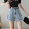 Zomer Casual Denim Women's Shorts met gordel Mid Taille Wide Pen Vintage Losse Vrouwelijke Jeans Pocket 210428