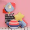 1pc série spatiale soucoupe volante UFO fusée peluche jouet poupée oreiller enfants jouets chiffon main marionnette canapé coussin décoration naissance 210728