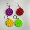 Eenvoudige Tiktok Toy Kids Mini Keychain Push Poep zijn Bubble Sensory Toys Keychain Cartoon Rainbow Tie-Dye Finger Chains H41UCII7928725