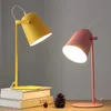 Modern Art Deco Nordic Style Table Lamp för kontor, sovrum och studie - Creative E27 LED -skrivbordslampa med målad design - 220V