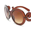 Märke Designer Solglasögon Män Kvinnor Mode Rund Solglasögon Utomhus Beach UV Protection Eyewear