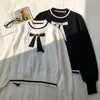 Kimutomo Sweet Retro Bow Printing Sweater Mujeres O-cuello Contraste Color Paneles Chic Coreano Punto Jerseys Moda 210521