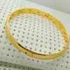 Enkel stil Solid Smooth Bangle Armband Yellow Gold Fylld Kvinnor Bangleöppningsbara Smycken Klassiker Presentbia 6cm Q0717