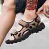 Herr Hook Loop Ankomst Flat Beach Skor Kvinnors Sandaler Slippers Platform Sneakers Sommar Sandal Luxurys Designers