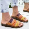 Buty Damskie Trzy Kolor Sandały Kobiety Plaża Klin Panie Sandały Platformy Slip On Grube Dolny Retro Rzym Styl Buty Kobiet C0410