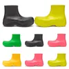 Top Chelsea Boots Doces Doces Cores Sólidos Rosa Preto Pistache Frost Amarelo Vermelho Bule Plataforma Martin tornozle Boot Round Toes Toes à prova d 'água