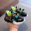 Neue Herbst Baby Girls Boys Casual Schuh weicher Boden nicht rutschernde atmungsaktive Outdoor-Mode für Kinder Sneaker Sportschuhe G10257910461