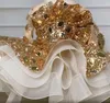 2021 Guld Sequined Sparkly Flower Girl Dresses Ball Gown Sheer Neck Tulle Långärmad Lilttle Barn Födelsedag Pageant Wedding Gowns