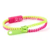 Bracciale con cerniera per bambini in colore a contrasto Bracciale con cerniera 45 colori patchwork Bracciale in plastica Ragazzi ragazze Braccialetti piccoli braccialetti sportivi intelligenti LY6702