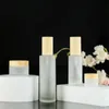 Frosted Glass Bottle Cream Jar Lotion Spray Pump Flessen Hervulbare Cosmetische Container 20ml 30ml 40ml 60ml 80ml 100ml met geïmiteerd houtdeksel