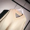 H.SA Kvinnor Casual Long Sweater och Jumpers V-Neck Brev Skriv ut Beige Knitwear Koreanska Oversized Tröjor Mujer Vinter Toppar 210417