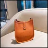 حقائب مصممين Luxurys للسيدات 2021 موضة كلاسيكية حقيبة كتف كروسبودي عالية الجودة حقائب يد جلدية للسيدات المحافظ حقيبة يد صغيرة جيدة