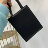 Mode mignon voyage sac à main et sac à main femmes modèle sac à bandoulière dame Mini Vintage en cuir poitrine sac fille décontracté taille sac