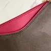 古典的な高品質の豪華なデザイナーズトートバッグ財布パラクルートハンドバッグレディースシンプルショッピングフラワーショルダーバッグコインの財布クロスボディー無料船