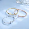 Bracelet étroit de haute qualité Bracelet Femme de la même moitié T1 avec fermoir en or rose et bague en diamant pas de box d'origine7273297038