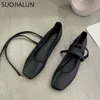 SUOJIALUN 2021 새로운 여성 라운드 발가락 플랫 신발 얕은 슬립 발레 플랫 발목 스트랩 캐주얼 로퍼 부드러운 발레리나 Zapatos Muj K78