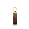 Luxury DesignerKeychain Key Chain Buckle lovers Car Keychain Handmade Leather Keychains Men Women Bag Pendant Accessories 4 Color 266A