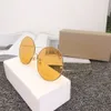 Femmes Design Lunettes de soleil Touche en métal Version ronde Verres 58mm Verre Verre Lentilles minces Sunglass Full-Cadre Cool