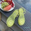 Kvinnor Fruit Flip Flops Stitching Clear Looking Ladies Sandals Bekväma Slidproof Holiday Beach Shoes Girls