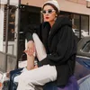 Elegant Höst Vinter Kvinnor Faux High Street Fashion Långärmad Solid Kvinna Jacka Chic Fur Jackor 4 Färger 210414