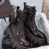 100% leer 2021 designer luxe dameslaarzen Martin veterschoen Western Snow veelzijdige mode VETERS dikke zolen korte buis de rode maat 35-42