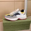 Designer skor plattform sneakers rhyton casual skor män kvinnor vintage sneaker damer luxurys löpare tränare chaussures multicolor med låda 35-46