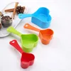 4 stks Multi Colors Meten Lepel Hartvormige Meetgereedschappen Bakken Plastic Handvat Keuken Gadgets met Schaal