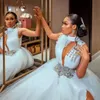 Kristaller Beading Wedding Dress High Neck Arabiska Ärmlös Tulle Boho Bridal Gowns Sexy Plus Size Side Sllit African Girls Vestido de Novia