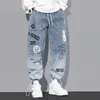 Mens Jeans Outono Letra Impressa Maré Marca Solta Dos Desenhos Animados Graffiti Calças Com Cordão Homens Streetwear