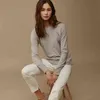 Adishree Woman Winter100％カシミアセーターと叔母ニットプルオーバー高品質の温かい女性Oネックブラックトップ211124